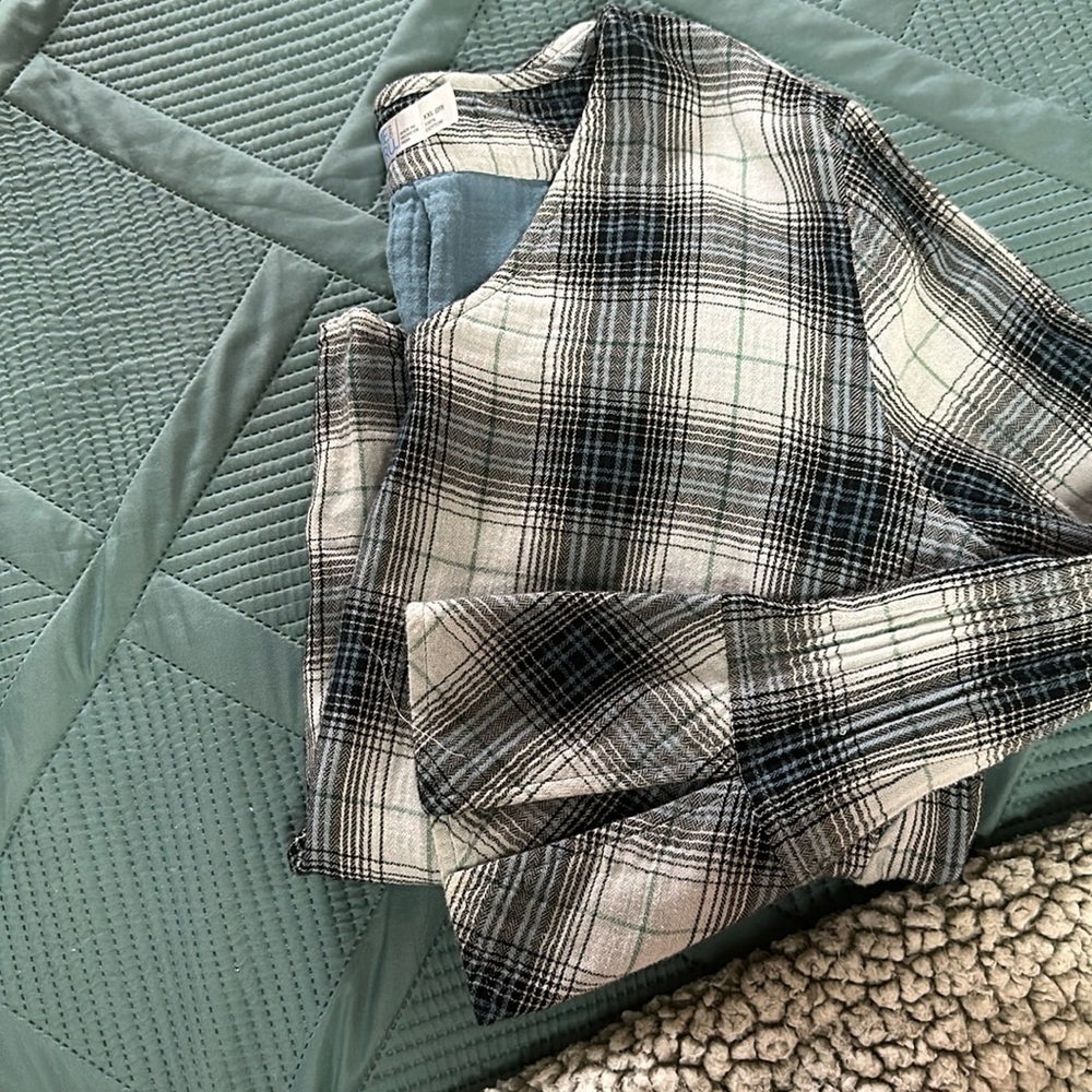 Blue and Black light weight flannel